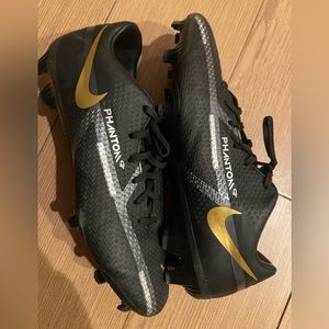 Soccer cleats Nike junior size 6